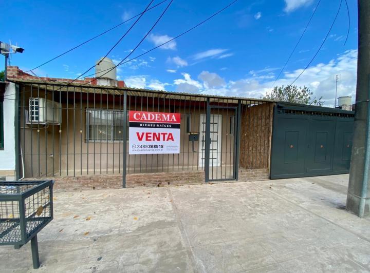 Casa · 96m² · 5 Ambientes · 2 Cocheras