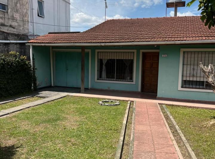 Casa · 130m² · 3 Ambientes · 2 Cocheras