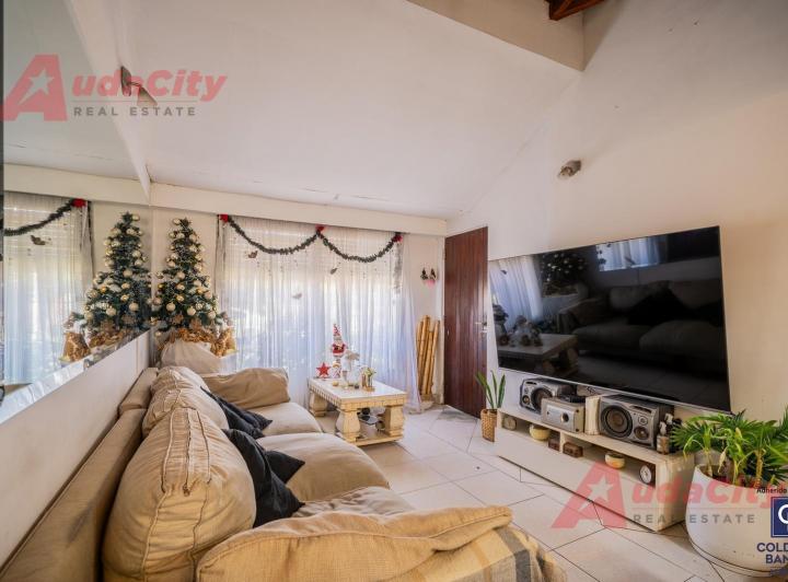 Casa · 92m² · 3 Ambientes · 3 Cocheras