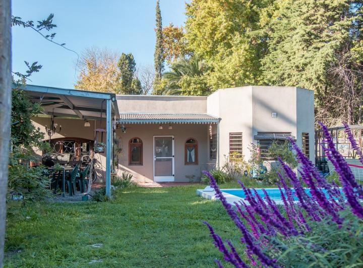 Casa · 570m² · 3 Ambientes · 1 Cochera