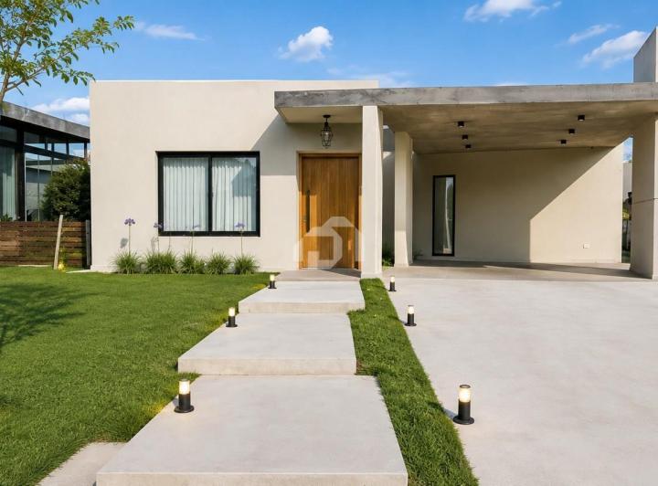 Casa · 145m² · 4 Ambientes · 2 Cocheras