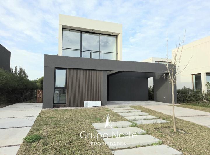 Casa · 199m² · 6 Ambientes · 1 Cochera