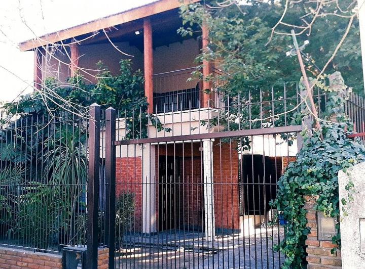 Casa · 110m² · 3 Ambientes · 1 Cochera