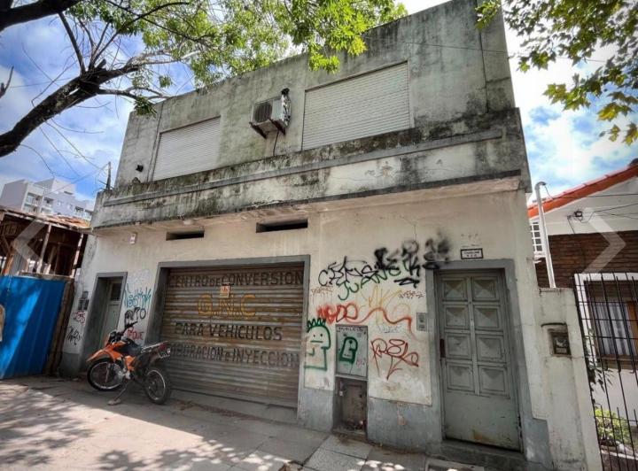 Casa · 299m²