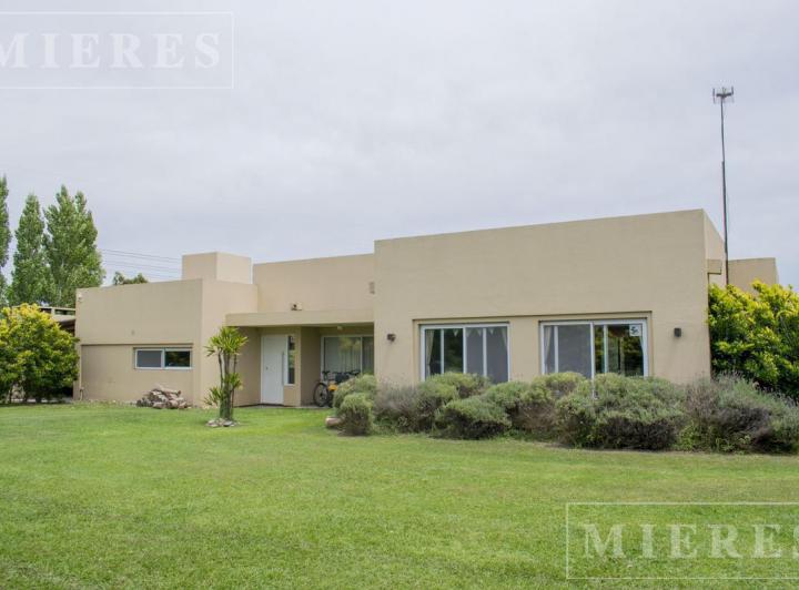 Casa · 156m² · 4 Ambientes