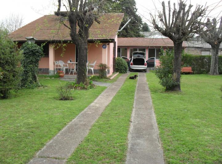 Casa · 90m² · 4 Ambientes · 1 Cochera