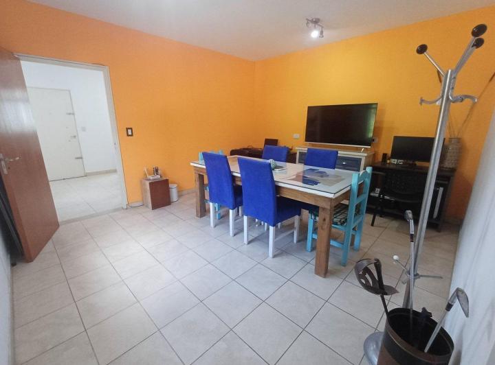 Casa · 70m² · 2 Ambientes · 2 Cocheras