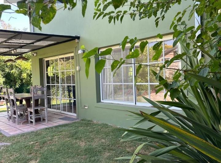 Casa · 118m² · 4 Ambientes · 2 Cocheras