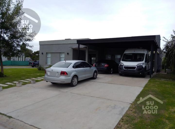 Casa · 190m² · 4 Ambientes · 2 Cocheras