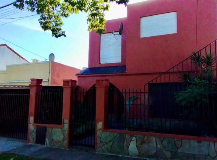 Casa · 122m² · 3 Ambientes · 2 Cocheras