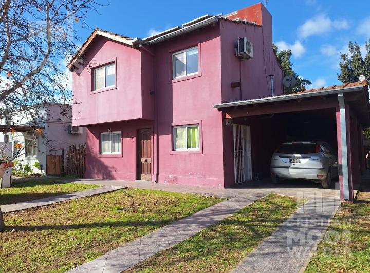 Casa · 139m² · 4 Ambientes · 1 Cochera