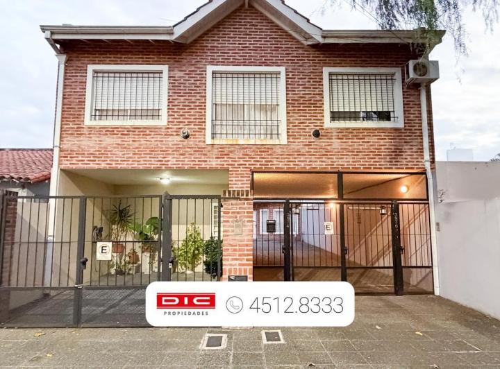 Casa · 81m² · 4 Ambientes · 1 Cochera