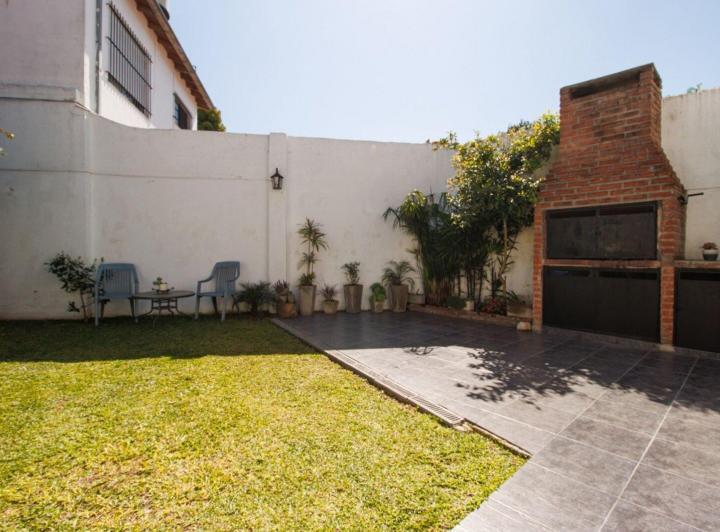 Casa · 110m² · 5 Ambientes · 2 Cocheras