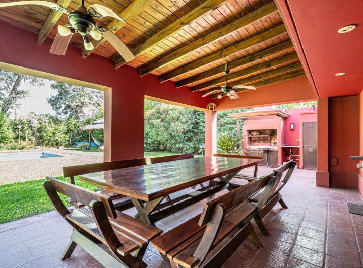 Casa · 148m² · 4 Ambientes · 1 Cochera