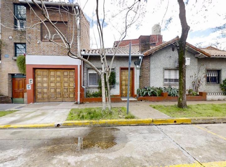 Casa · 127m² · 5 Ambientes · 1 Cochera