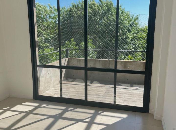 Casa · 80m² · 3 Ambientes · 1 Cochera