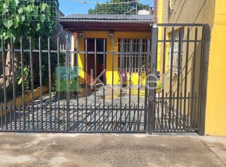Casa · 95m² · 3 Ambientes · 1 Cochera