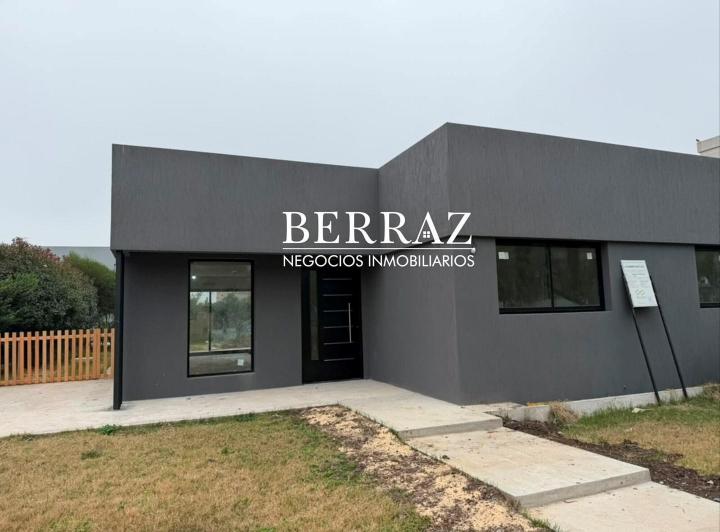 Casa · 140m² · 4 Ambientes · 1 Cochera