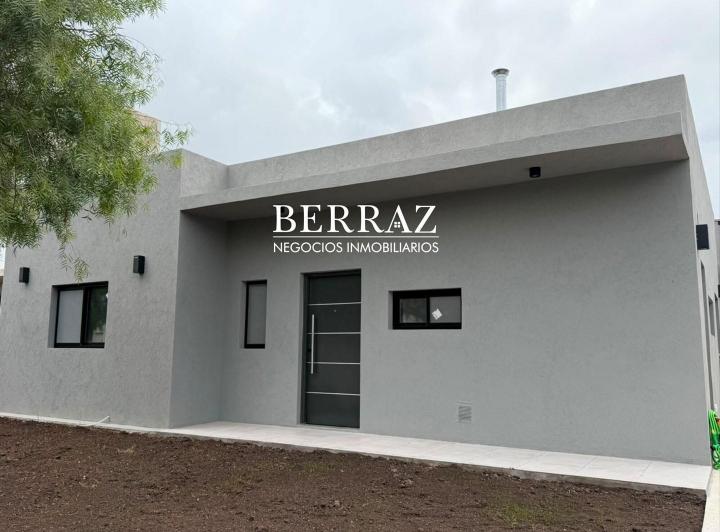 Casa · 120m² · 4 Ambientes · 1 Cochera