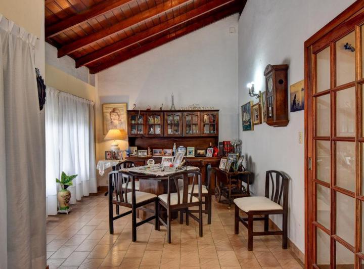 Casa · 120m² · 3 Ambientes · 2 Cocheras