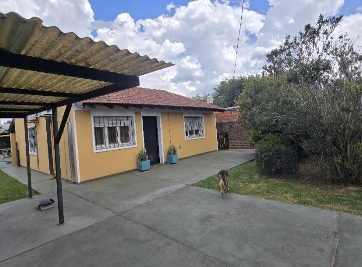 Casa · 128m² · 4 Ambientes · 1 Cochera