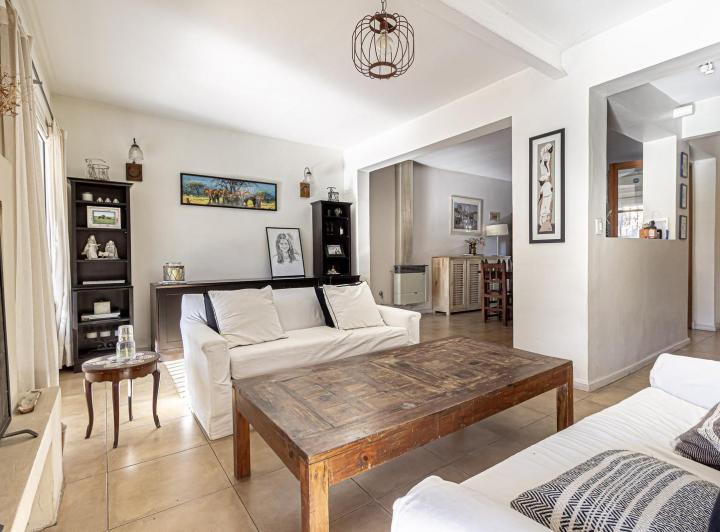 Casa · 192m² · 6 Ambientes · 1 Cochera