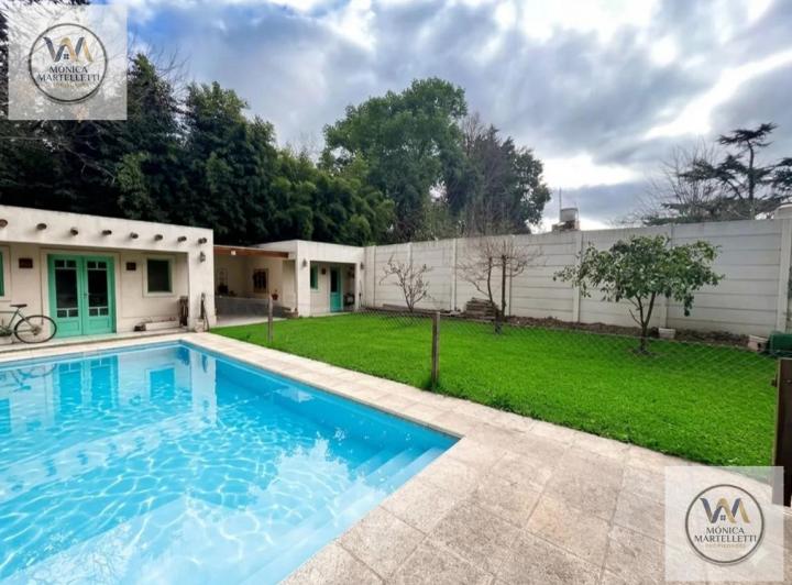 Casa · 131m² · 3 Ambientes · 2 Cocheras