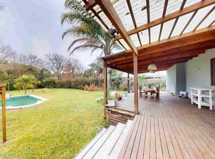 Casa · 100m² · 4 Ambientes · 1 Cochera