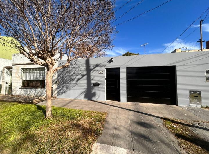 Casa · 120m² · 3 Ambientes · 3 Cocheras