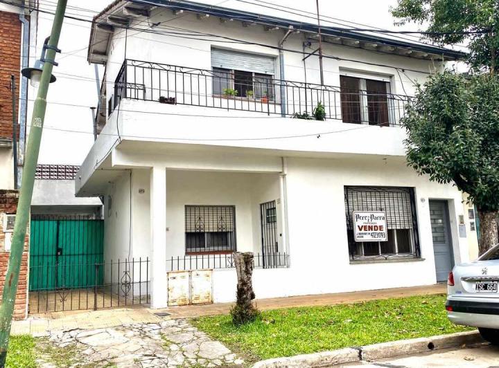 Casa · 179m² · 3 Ambientes · 1 Cochera