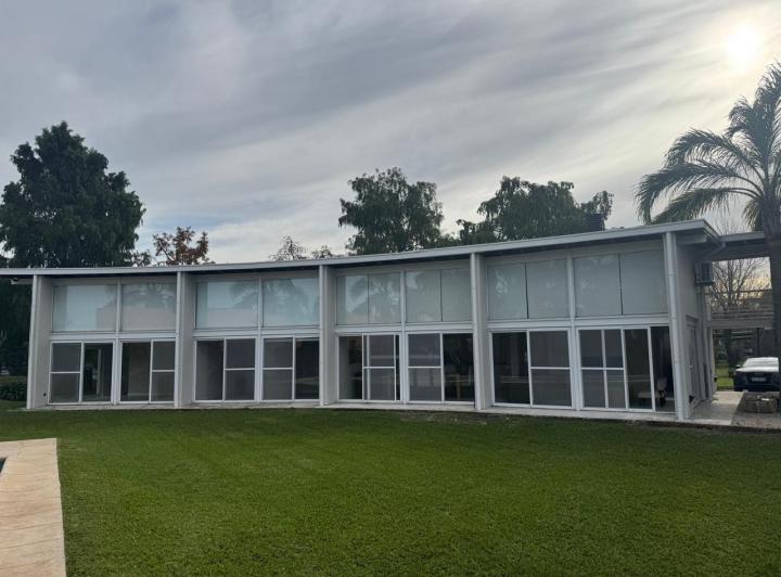 Casa · 375m² · 4 Ambientes · 2 Cocheras
