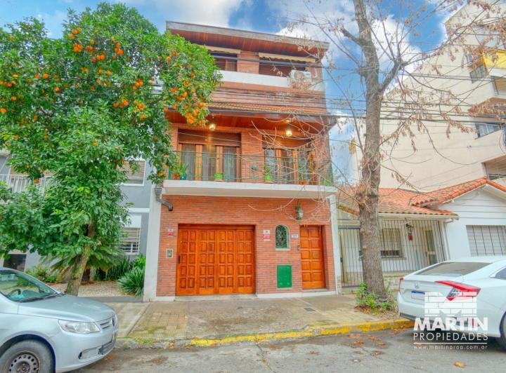 Casa · 200m² · 4 Ambientes · 1 Cochera