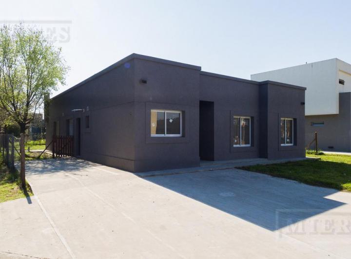 Casa · 167m² · 4 Ambientes · 2 Cocheras
