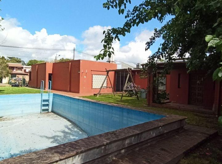 Casa · 170m² · 5 Ambientes · 1 Cochera