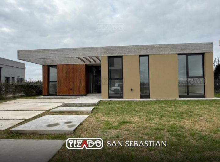 Casa · 161m² · 4 Ambientes · 1 Cochera