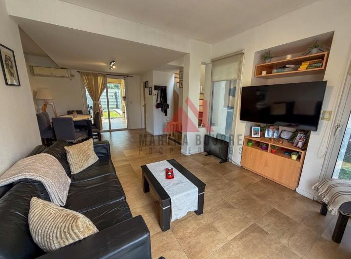 Casa · 126m² · 4 Ambientes · 1 Cochera