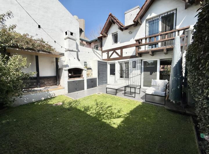 Casa · 100m² · 5 Ambientes · 1 Cochera