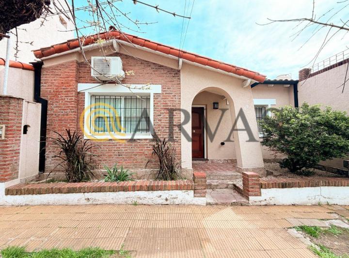 Casa · 127m² · 3 Ambientes · 1 Cochera