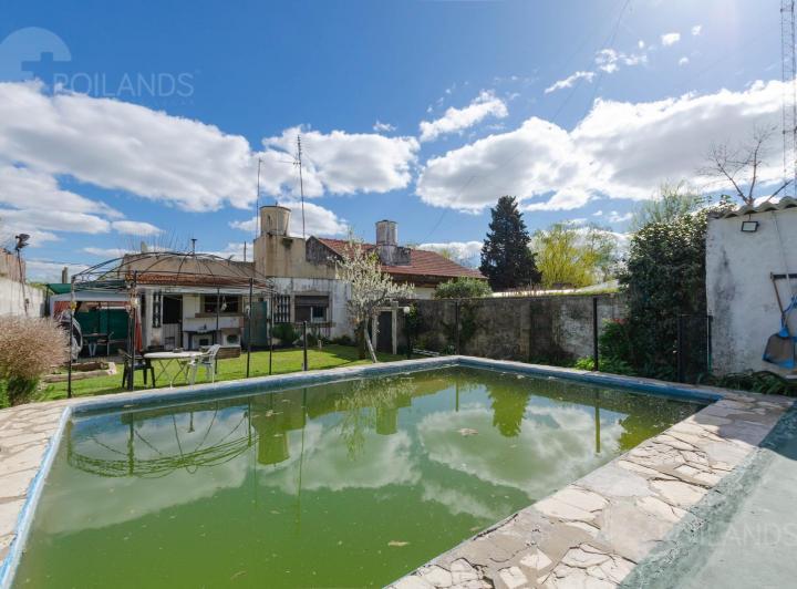 Casa · 72m² · 3 Ambientes · 3 Cocheras