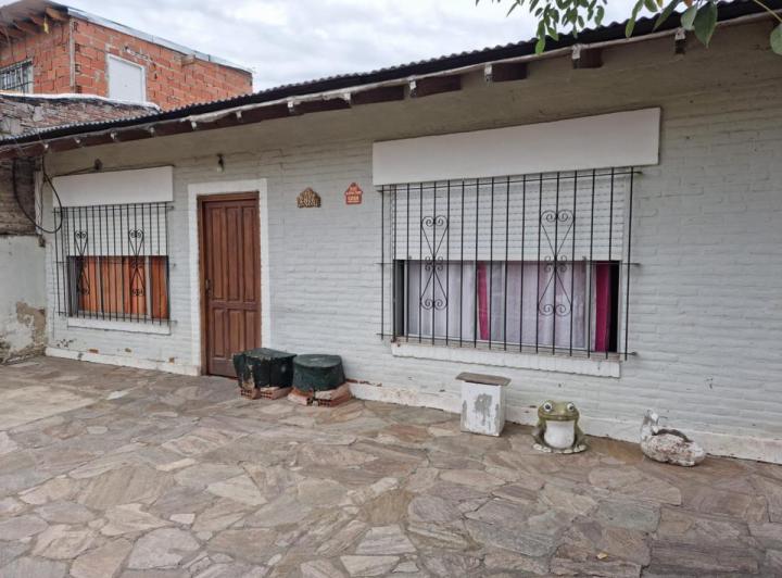 Casa · 200m² · 4 Ambientes