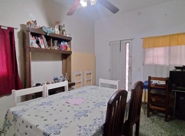 Casa · 200m² · 3 Ambientes · 1 Cochera