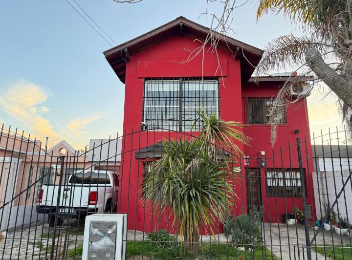 Casa · 170m² · 4 Ambientes · 4 Cocheras