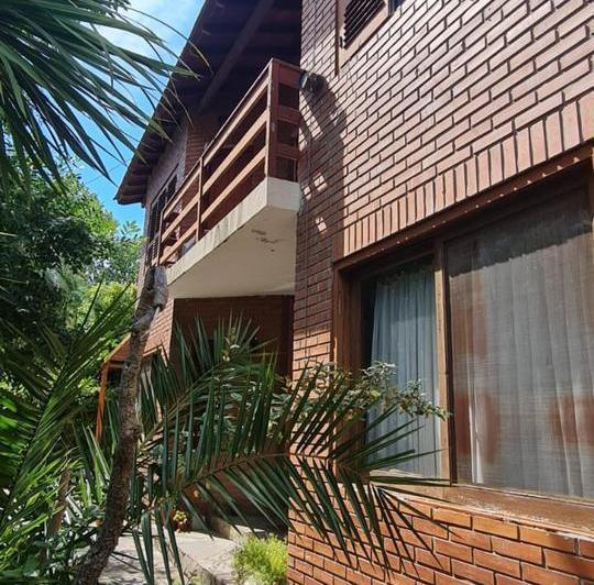 Casa · 178m² · 5 Ambientes · 2 Cocheras