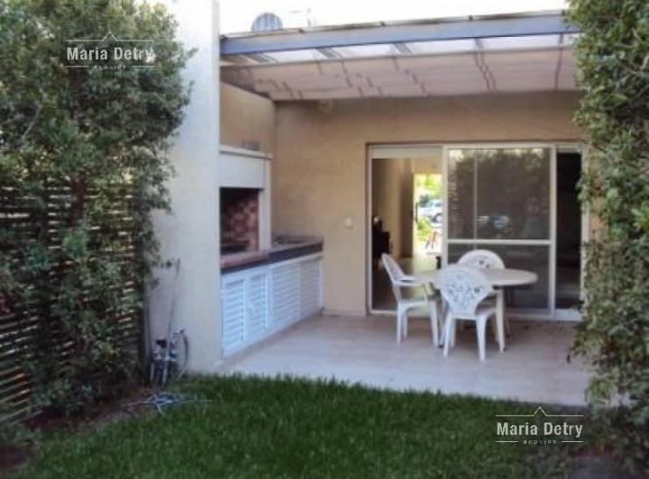 Casa · 133m² · 4 Ambientes · 1 Cochera