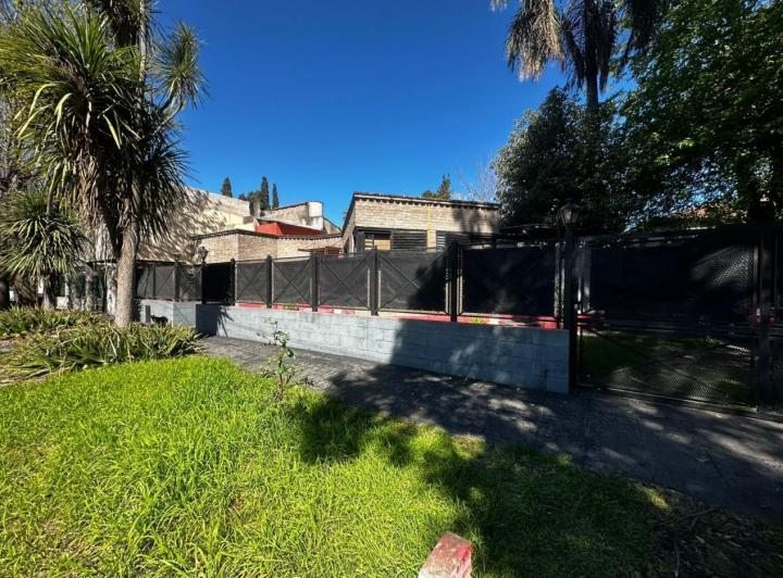 Casa · 110m² · 3 Ambientes · 1 Cochera