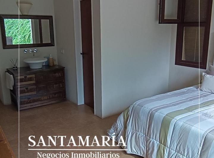Casa · 192m² · 4 Ambientes · 3 Cocheras
