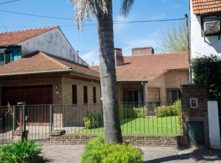 Casa · 173m² · 4 Ambientes · 1 Cochera
