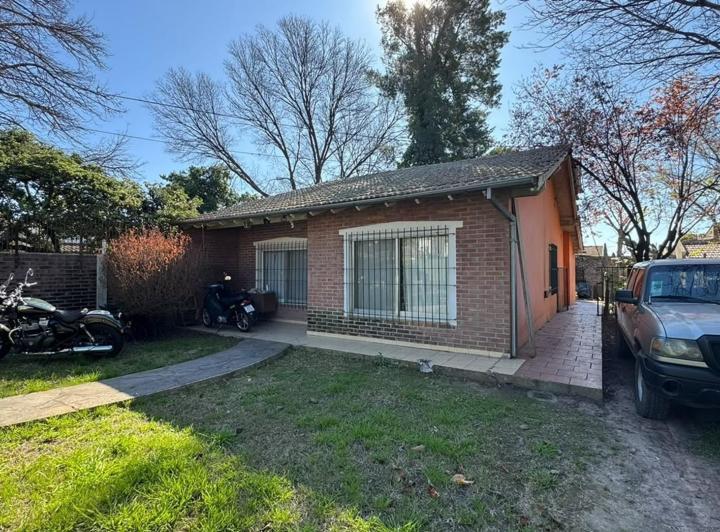 Casa · 120m² · 3 Ambientes · 3 Cocheras