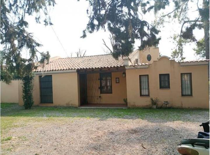 Casa · 202m² · 4 Ambientes · 1 Cochera