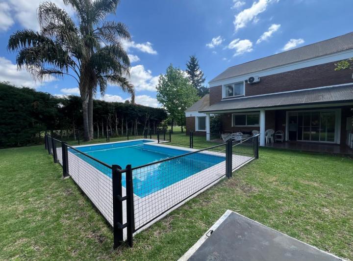 Casa · 870m² · 5 Ambientes